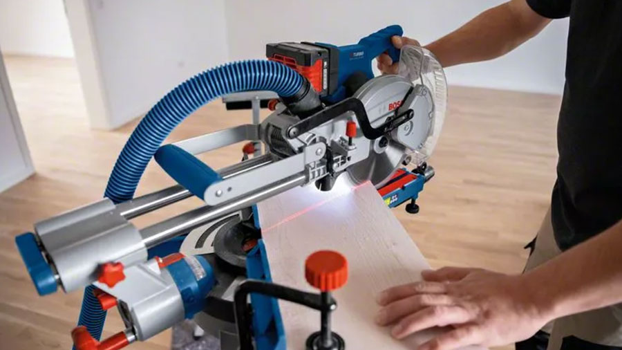 scie à onglets radiale sans fil GCM 18V-216 D Professional Bosch scie à onglets radiale sans fil GCM 18V-216 D Professional Bosch